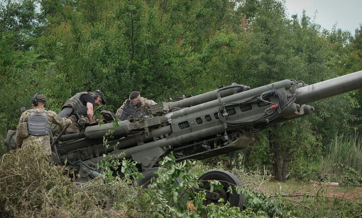 Mainichi Shimbun: NATO Faces Rift Over Military Support for Ukraine