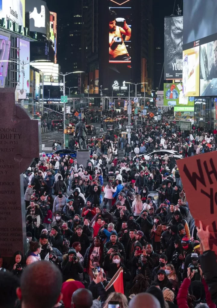 Hundreds of People Took to the Streets of New York City after the Death of an African-American in Memphis